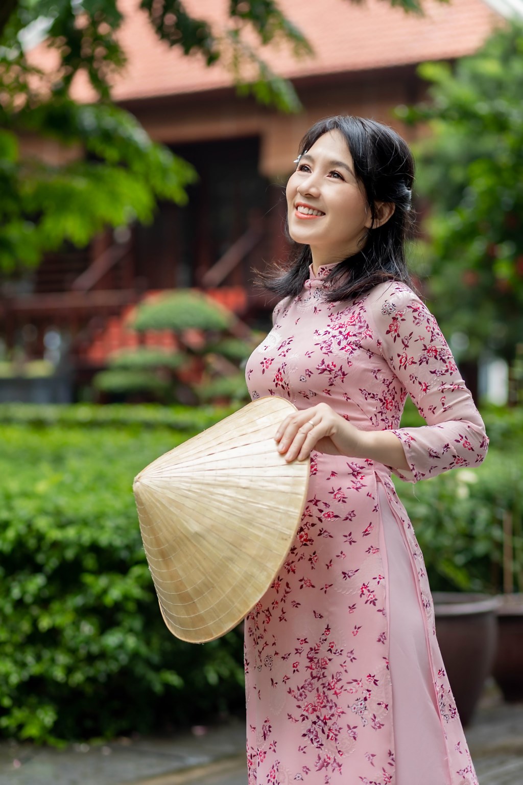 Trung tá Bùi Thị Thành, hội viên Chi hội 4 đạt giải Ảnh được bình chọn nhiều nhất