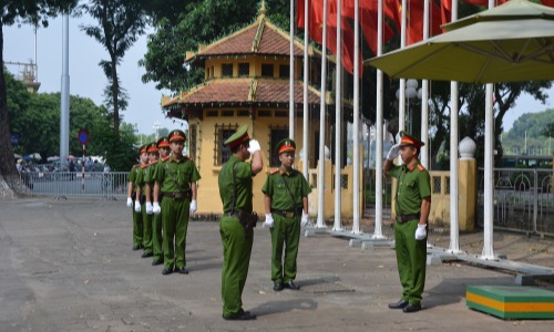 Các mục tiêu quan trọng do lực lượng cảnh sát nhân dân có trách nhiệm vũ trang canh gác bảo vệ