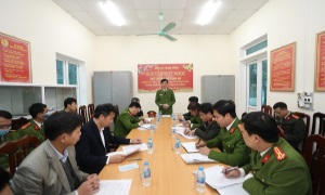 Thứ trưởng Nguyễn Duy Ngọc kiểm tra công tác ứng trực của Công an xã và tiến độ làm việc của Trung tâm Dữ liệu quốc gia về dân cư