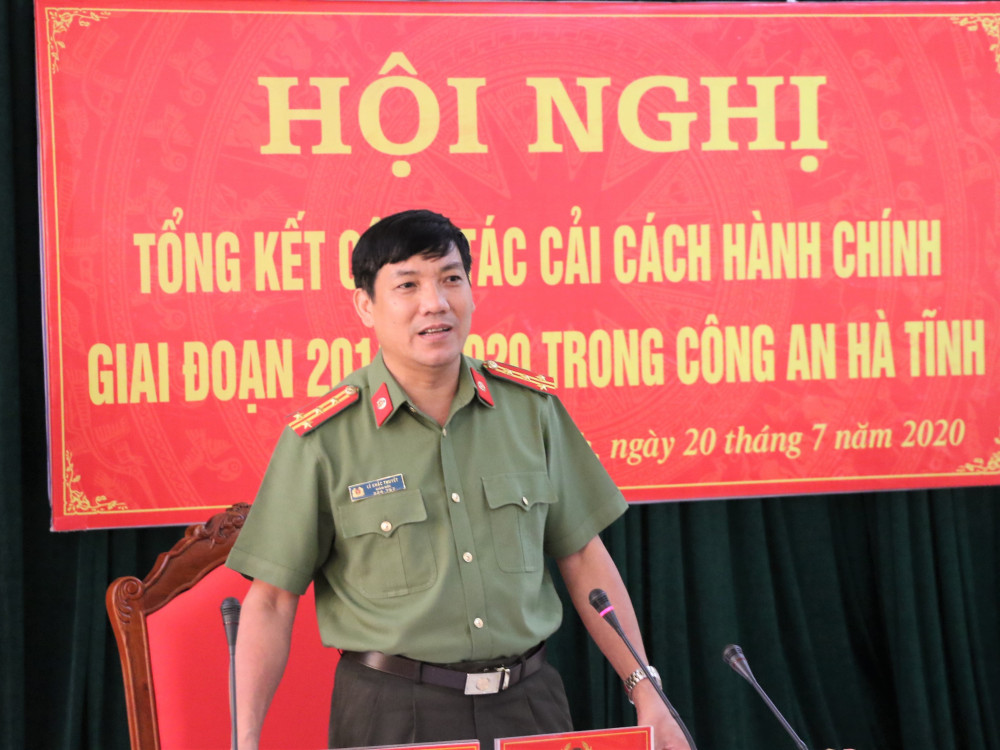 Đại tá Lê Khắc Thuyết - Giám đốc Công an tỉnh phát biểu kết luận hội nghị