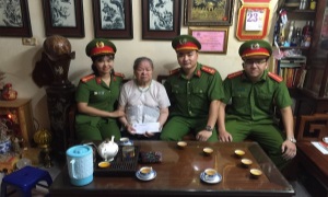 Thanh niên, Phụ nữ Cục CSQLHC về TTXH với hoạt động đền ơn, đáp nghĩa” nhân 71 năm ngày Thương binh liệt sỹ 27/7.