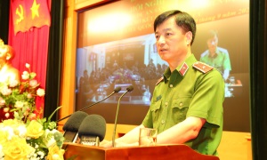 HỘI NGHỊ TRỰC TUYẾN TRIỂN KHAI THỰC HIỆN DỰ ÁN SẢN XUẤT, CẤP, QUẢN LÝ CĂN CƯỚC CÔNG DÂN VÀ SƠ KẾT 6 THÁNG THỰC HIỆN DỰ ÁN CƠ SỞ DỮ LIỆU QUỐC GIA VỀ DÂN CƯ