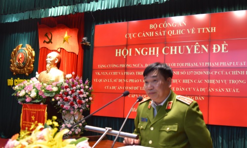 Hội nghị tăng cường phòng ngừa, đấu tranh với tội phạm vi phạm pháp luật về VK, VLN, CCHT và pháo