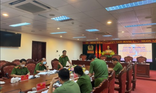 KIỂM TRA CÔNG TÁC BẢO ĐẢM AN NINH TRẬT TỰ BẢO VỆ BẦU CỬ ĐẠI BIỂU QUỐC HỘI KHÓA XV VÀ ĐẠI BIỂU HỘI ĐỒNG NHÂN DÂN CÁC CẤP, NHIỆM KỲ 2021 - 2026 TẠI CÔNG AN TỈNH HÒA BÌNH