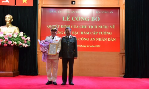 Công bố Quyết định thăng cấp bậc hàm cấp Tướng cho các đồng chí là Lãnh đạo cấp cao của lực lượng Công an nhân dân
