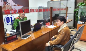 Làm CCCD đầu năm mới được nhận lì xì