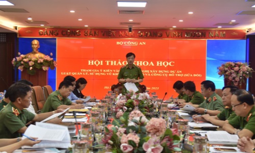 Hội thảo khoa học tham gia ý kiến vào hồ sơ đề nghị xây dựng dự án Luật Quản lý, sử dụng vũ khí, vật liệu nổ và công cụ hỗ trợ (sửa đổi)