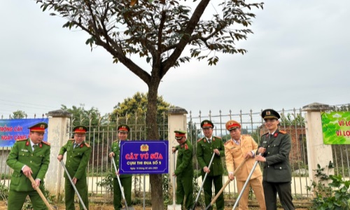 Cụm thi đua số 5 - Khối các đơn vị trực thuộc Bộ Công an tổ chức Lễ phát động phong trào “Tết trồng cây - Đời đời nhớ ơn Bác Hồ” Xuân Quý Mão 2023