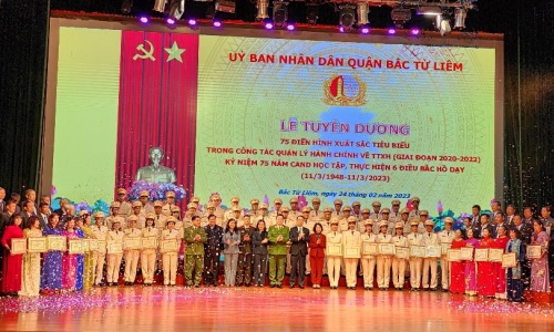 Lễ tuyên dương 75 gương điển hình xuất sắc, tiêu biểu trong công tác quản lý hành chính về trật tự xã hội