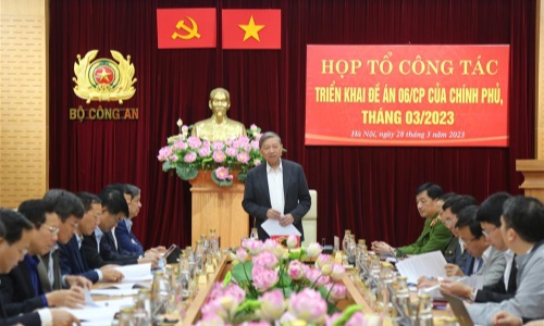 Họp Tổ công tác triển khai Đề án 06 tháng 3/2023