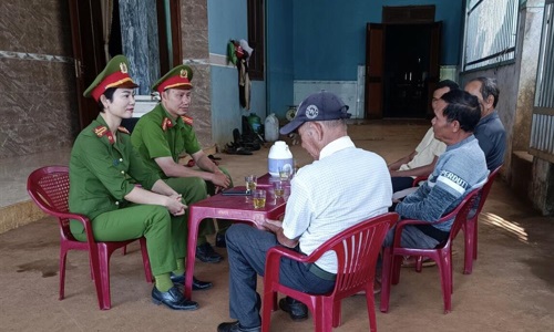 Nữ trưởng Công an xã tận tụy, được dân tin yêu