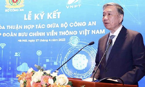 Đại tướng Tô Lâm: "Từ Bộ trưởng đến công an cấp xã đều phải sử dụng CNTT"
