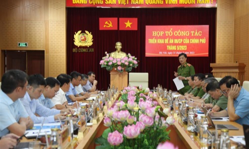 Họp Tổ công tác triển khai Đề án 06 tháng 5/2023