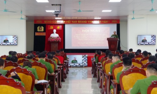Tập huấn chuyên sâu công tác quản lý, sử dụng vũ khí, vật liệu nổ, công cụ hỗ trợ và pháo đối với lãnh đạo, cán bộ, chiến sỹ thuộc Công an tỉnh Thái Nguyên