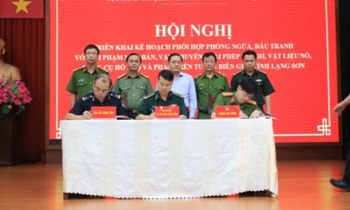 Hội nghị triển khai Kế hoạch phối hợp, phòng ngừa, đấu tranh với tội phạm mua bán, vận chuyển trái phép vũ khí, vật liệu nổ, công cụ hỗ trợ và pháo trên tuyến biên giới tỉnh Lạng Sơn