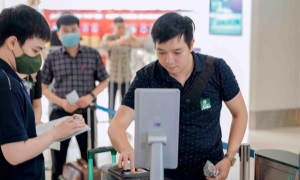 Chính thức sử dụng VNeID khi làm thủ tục đi máy bay