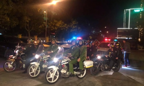 Cảnh sát trật tự, phản ứng nhanh đảm bảo an ninh trật tự, phục vụ Nhân dân  vui xuân đón Tết Nguyên đán Giáp Thìn 2024