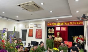 Cục Cảnh sát QLHC về TTXH kiểm tra công tác đảm bảo an ninh, trật tự trong đêm giao thừa Tết Nguyên đán Giáp Thìn 2024