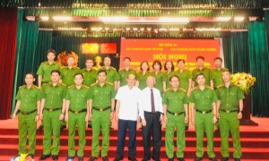 Cục Cảnh sát quản lý hành chính về trật tự xã hội và Cục Cảnh sát Phòng, chống tội phạm về môi trường (Bộ Công an) phối hợp tổ chức Hội nghị nghiên cứu chuyên đề “Học tập và làm theo tư tưởng, đạo đức, phong cách Hồ Chí Minh” năm 2024 và quán triệt bài viết của Tổng Bí thư Nguyễn Phú Trọng  ​