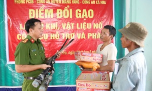 Nhiều cách làm hiệu quả trong thu hồi vũ khí, vật liệu nổ trên địa bàn Gia Lai