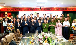 Lễ ký kết triển khai dịch vụ xác thực điện tử qua VNeID trên ứng dụng Ngân hàng số Vikki và ứng dụng ĐI HDBank