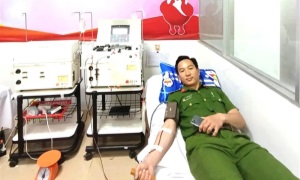 Quảng Ngãi: Trưởng Công an xã vượt gần 30km để hiến tiểu cầu cứu người