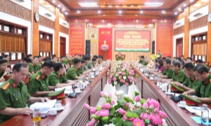 Sơ kết 01 năm thực hiện mô hình dân vận khéo “Tuyên truyền, vận động thu hồi vũ khí, vật liệu nổ, công cụ hỗ trợ và pháo”