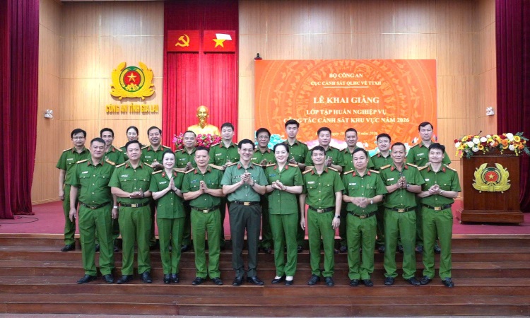 KHAI GIẢNG LỚP TẬP HUẤN BỒI DƯỠNG NGHIỆP VỤ CÔNG TÁC CẢNH SÁT KHU VỰC NĂM 2026 TẠI CÔNG AN TỈNH GIA LAI