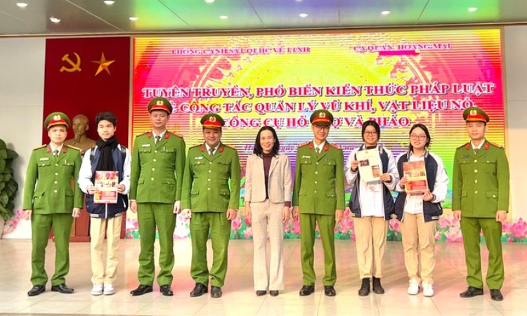 Chủ động triển khai hiệu quả các quy định mới về quản lý, sử dụng vũ khí, vật liệu nổ và công cụ hỗ trợ