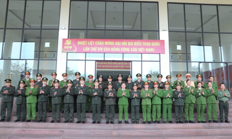 Quyết tâm giữ vững an ninh trật tự trên địa bàn tỉnh Sơn La