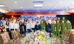 Cục Cảnh sát Quản lý hành chính về trật tự xã hội ký kết hợp đồng xác thực điện tử với Tập đoàn Bưu chính Viễn thông Việt Nam (VNPT) “lá chắn” công nghệ bảo vệ người dùng trên không gian số