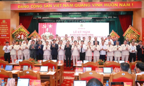 Thủ tướng Chính phủ dự Lễ kỷ niệm 80 năm Ngày truyền thống lực lượng Cảnh sát Quản lý hành chính về trật tự xã hội