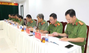 Cục Cảnh sát QLHC về TTXH và Công an tỉnh An Giang đẩy mạnh phòng ngừa, đấu tranh với tội phạm, vi phạm pháp luật về vũ khí, vật liệu nổ, công cụ hỗ trợ