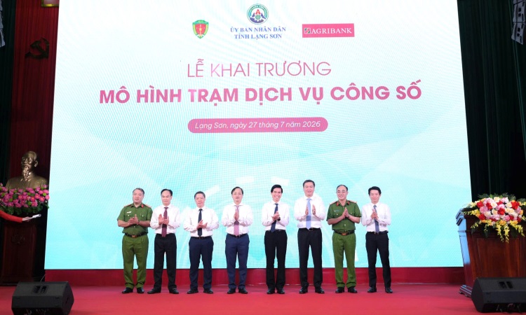 Cục Cảnh sát Quản lý hành chính về trật tự xã hội tiếp tục mở rộng Hệ sinh thái Kiosk đa tiện ích, triển khai 10 Trạm Dịch vụ công số tại Lạng Sơn