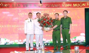 CÔNG BỐ QUYẾT ĐỊNH BỔ NHIỆM PHÓ GIÁM ĐỐC TRUNG TÂM DỮ LIỆU QUỐC GIA VỀ DÂN CƯ